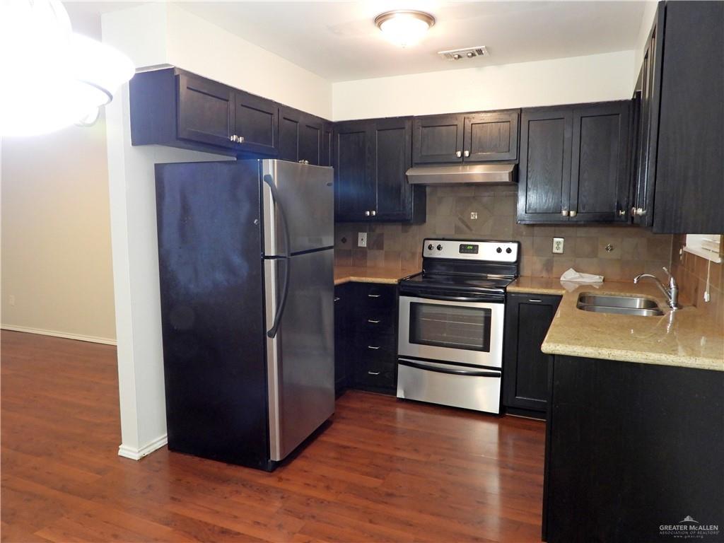 Photo 2 of 600 Toronto Avenue #30